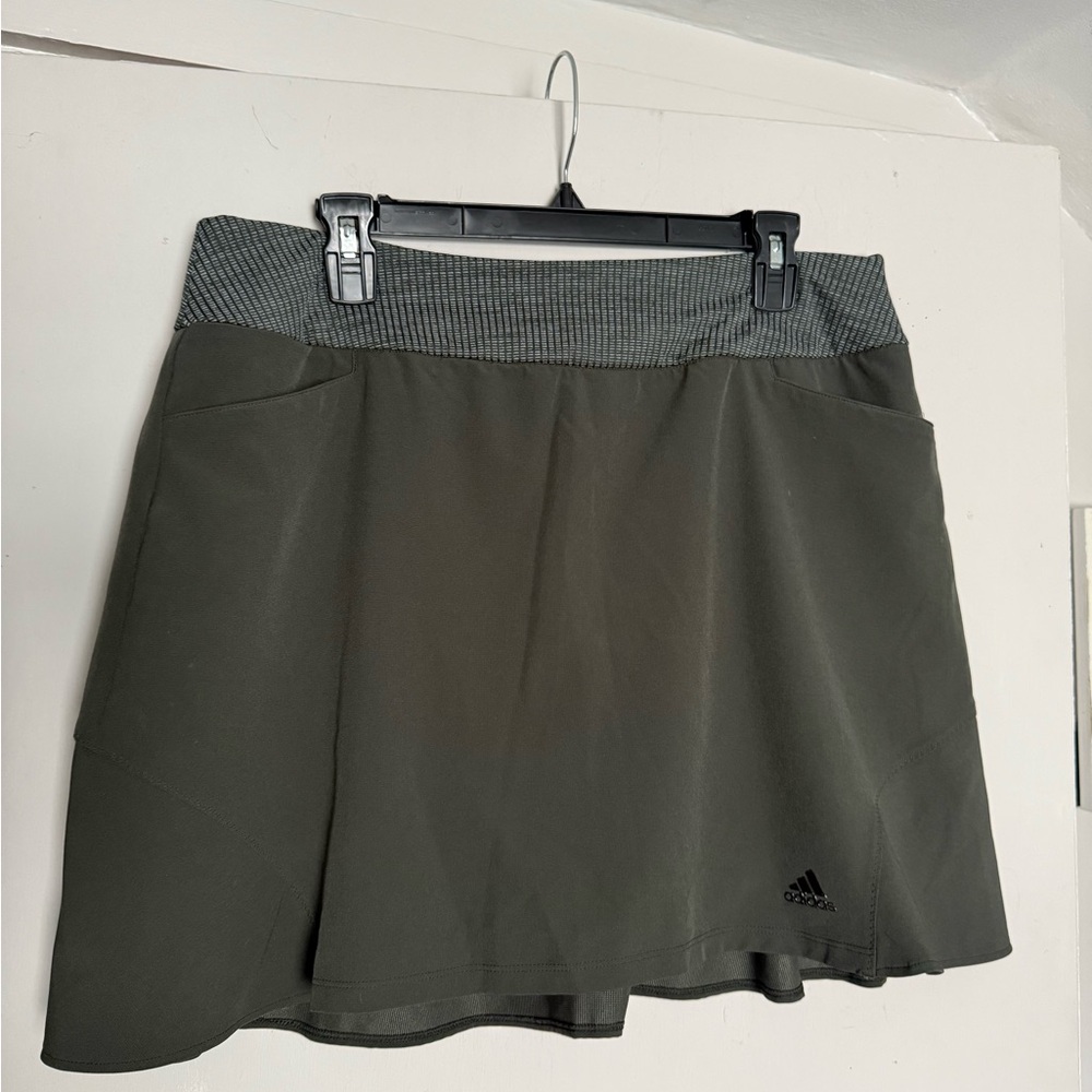 adidas Olive Green Athletic Skort with Textured Knit Liner